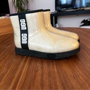 Ugg classic clear mini sherpa boots